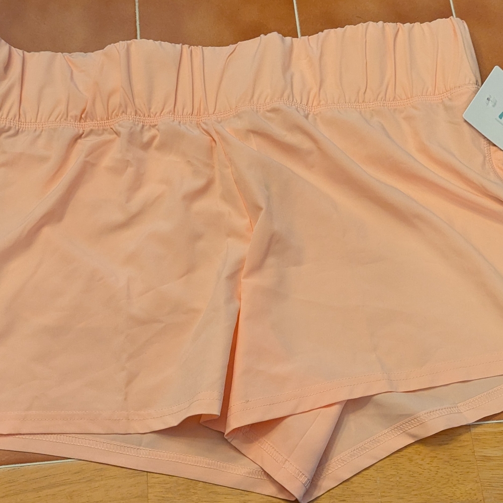 XXL BNWT marika peach running shorts